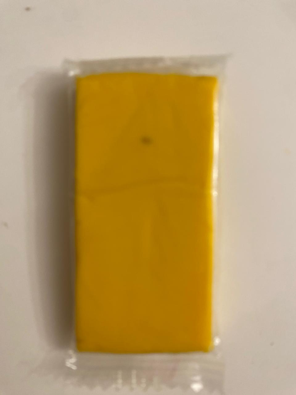 ARCILLA POLIMERICA 3,5 CM x 4 CM AMARILLO CANARIO