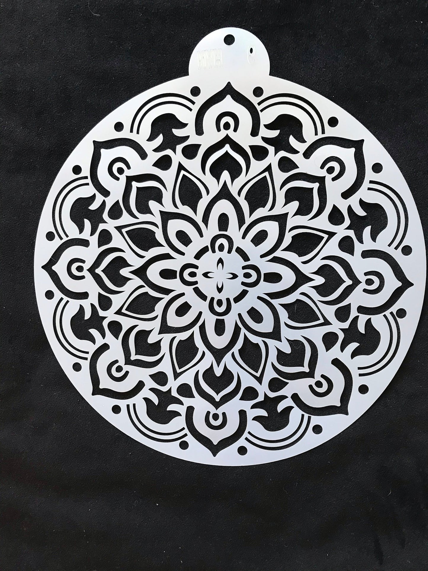 STENCIL 30 MANDALA PARA PAREDES Y MUEBLES ARGENTINO