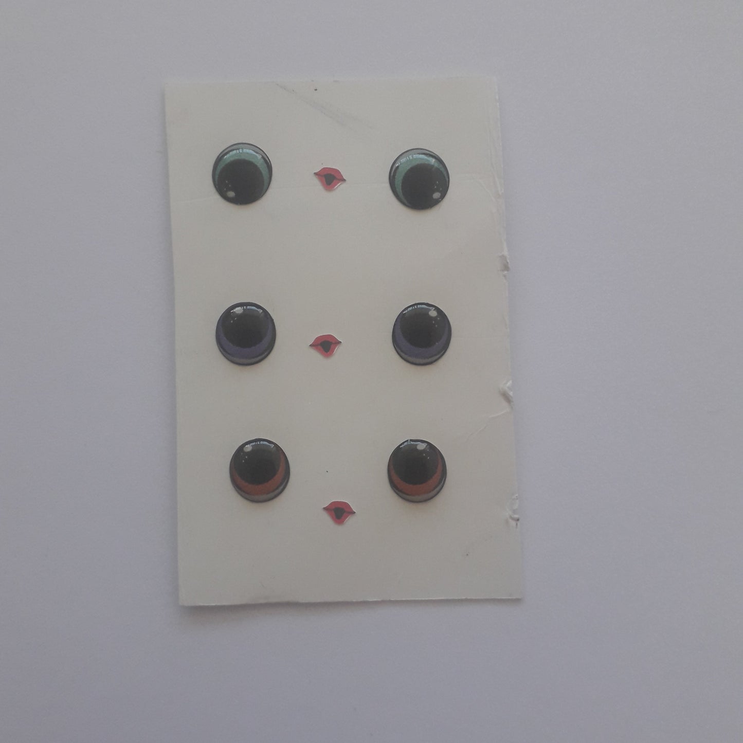 Ojitos adhesivos 3D  circulo varios colores