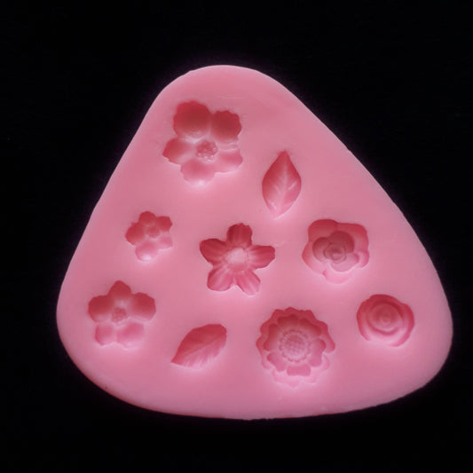 MOLDE SILICONA FLORES PEQUEÑITAS X 9