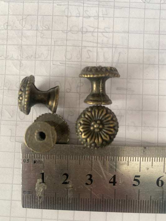 MANILLA  DE BRONCE x4